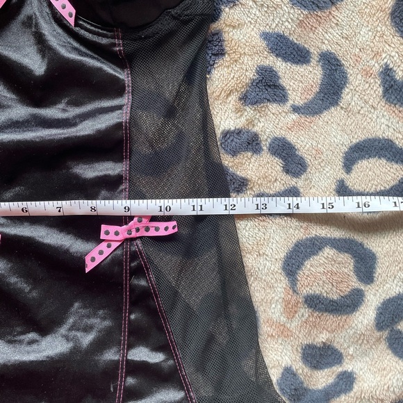 ADORABLE RAMPAGE BLACK AND PINK LINGERIE - Picture 2 of 4